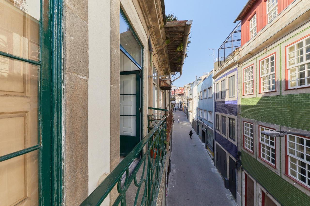 A Portuguesa Guest House Porto Luaran gambar